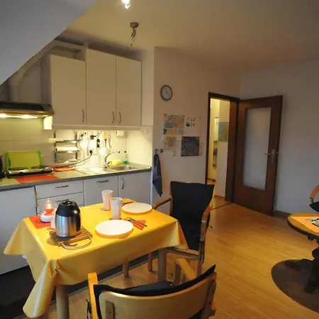 Lägenhet Heidehof 15 *